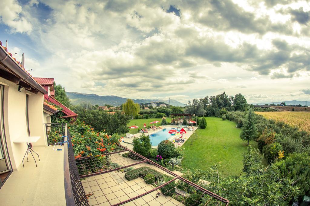Oaza Inn Ohrid Exterior photo